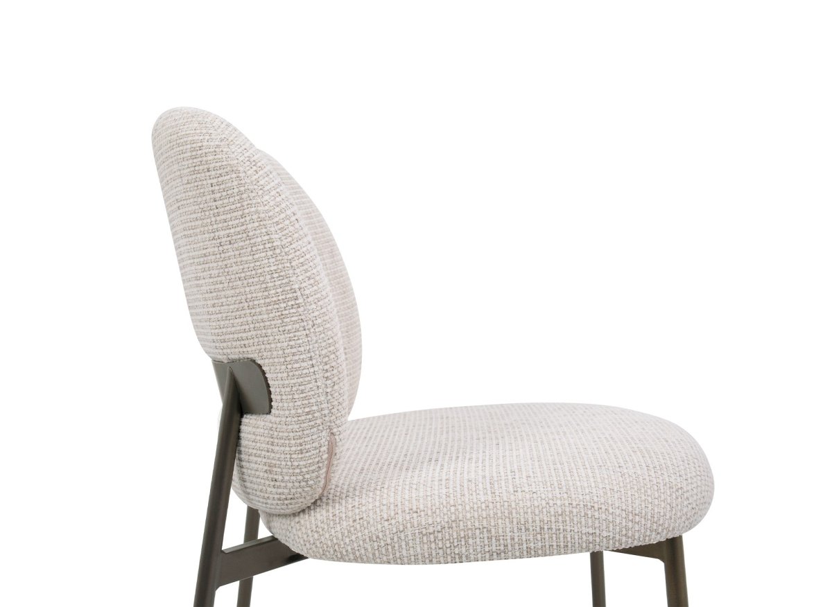 Lot de 2 chaises en tweed écru et pieds en métal marron MARCUS