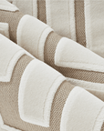 Tapis beige foncé à lettres beiges 160 x 230 cm KEZIA